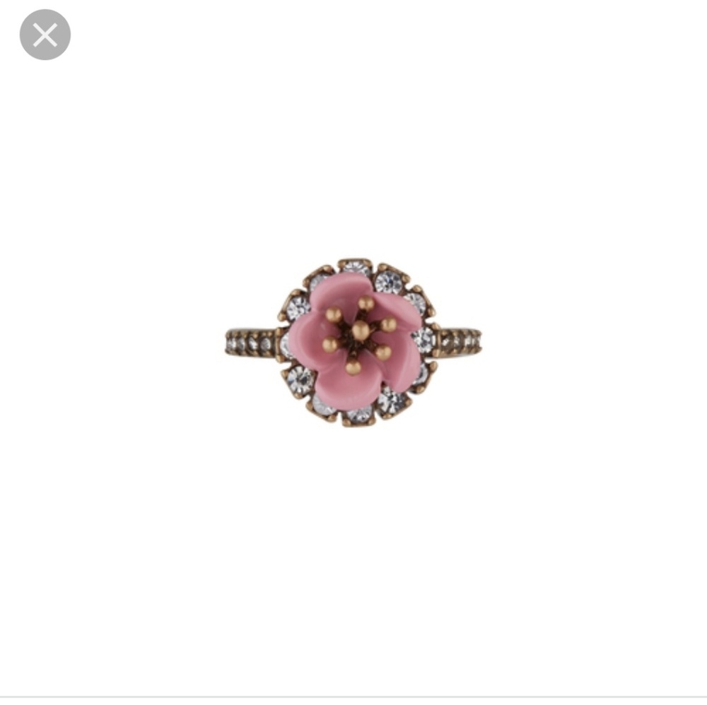 Femme de fleur chloe flower ring pink